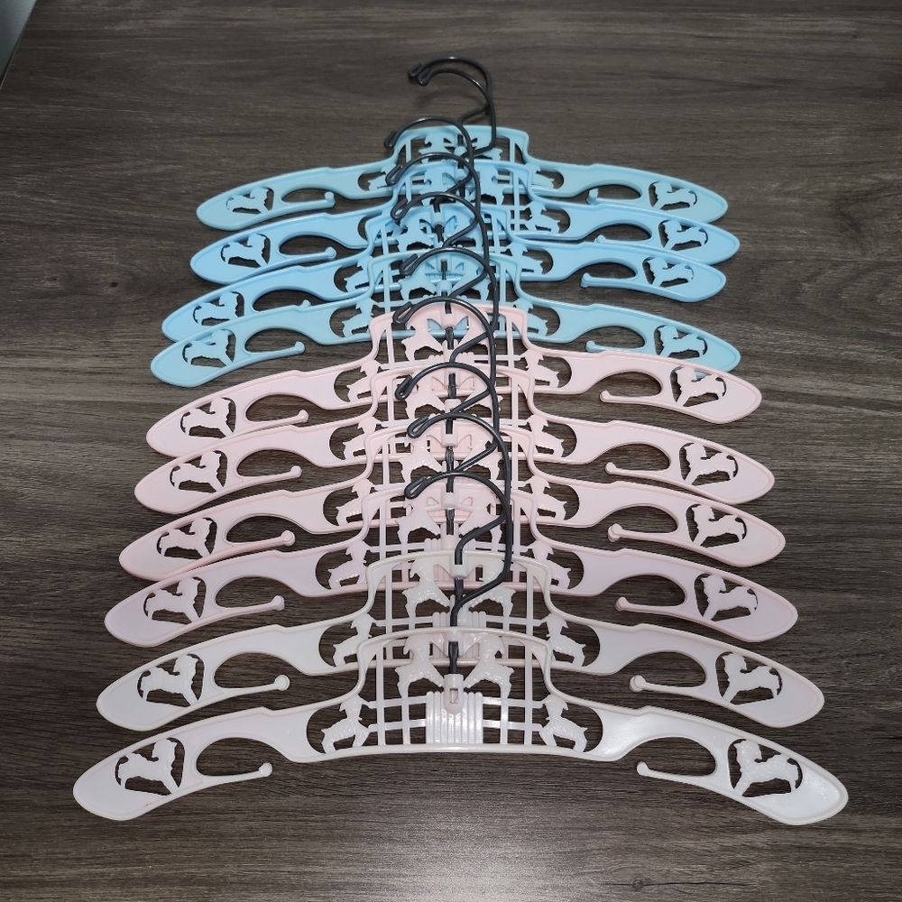 10 Vintage Child Pink & Baby Blue Plastic Swivel Clothes 12” Hangers w/ LAMBS